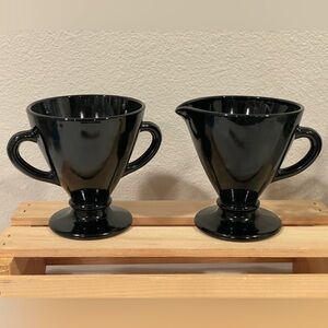 VTG Hazel Atlas Black Amethyst Glass Sugar & Open Creamer Set.